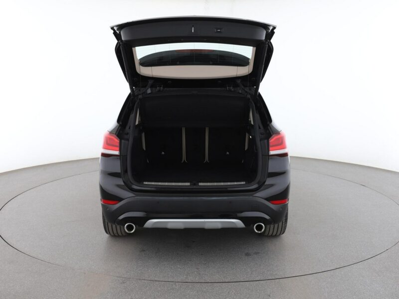 BMW X1 2.0D Automat xLine Klimatronik Tempomat Nawigacja Skóra ParkAssist PDC II (F48) (2015-)