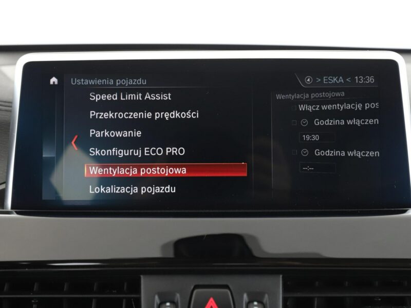 BMW X1 2.0D Automat xLine Klimatronik Tempomat Nawigacja Skóra ParkAssist PDC II (F48) (2015-)