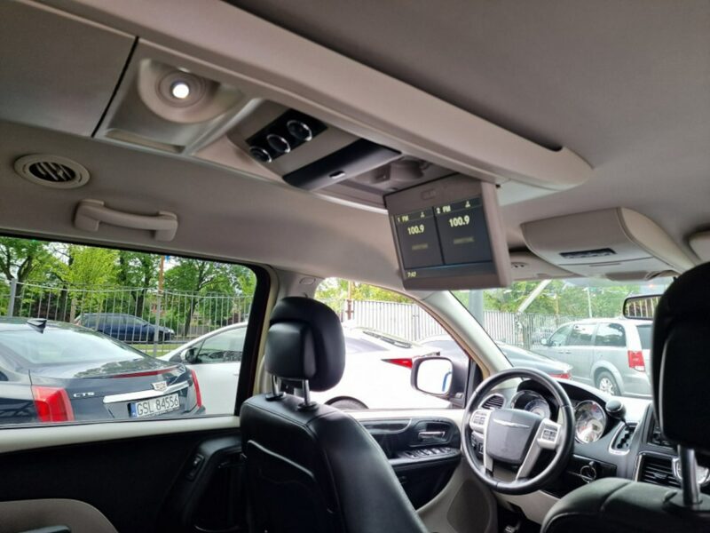 Chrysler Town & Country 3.6 Benzyna 286 KM, Automat, Kamera, Skóra, Bluetooth, EL Drzwi +Klapa V (2007-2016)