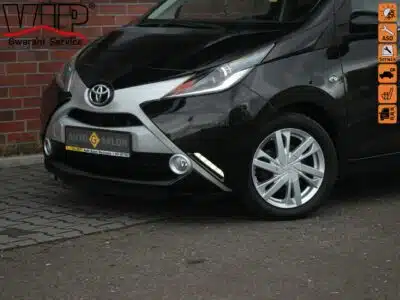 Toyota Aygo Skóra*Klima*GrzaneFotele*Kamera*PanelDotyk*Esp*Led*Bluet*Alu15*GwarVGS II (2014-)