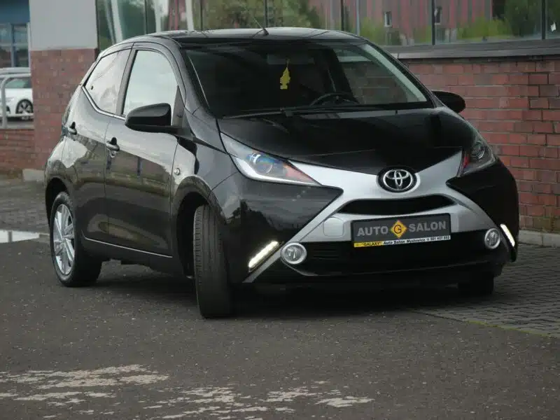 Toyota Aygo Skóra*Klima*GrzaneFotele*Kamera*PanelDotyk*Esp*Led*Bluet*Alu15*GwarVGS II (2014-)