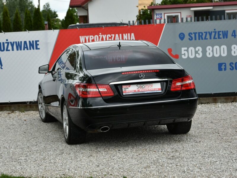 Mercedes E 250 E 250CDi Coupe 2.2 CDi 204KM Manual 2010r. Skóra Xenon NAVi Panorama W212 (2009-)