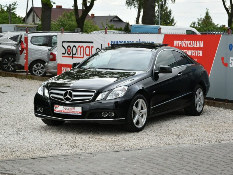 Mercedes E 250 E 250CDi Coupe 2.2 CDi 204KM Manual 2010r. Skóra Xenon NAVi Panorama W212 (2009-)