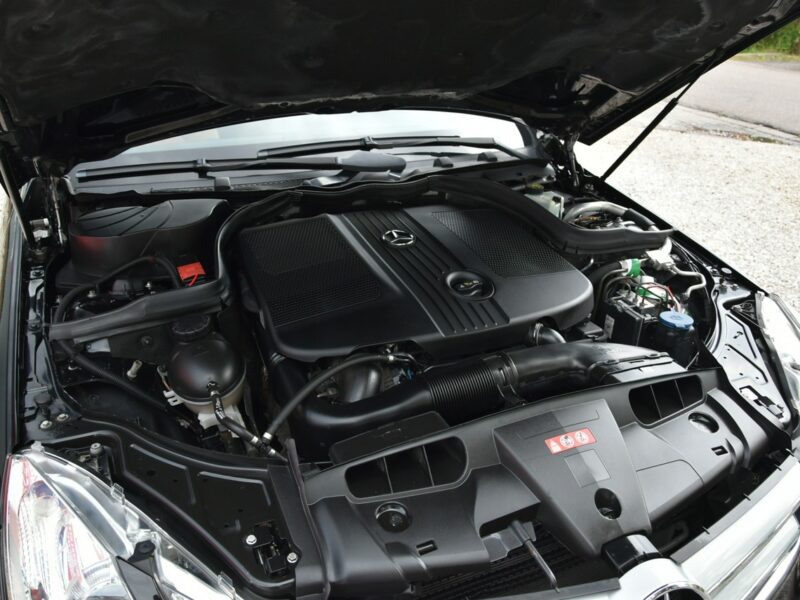 Mercedes E 250 E 250CDi Coupe 2.2 CDi 204KM Manual 2010r. Skóra Xenon NAVi Panorama W212 (2009-)