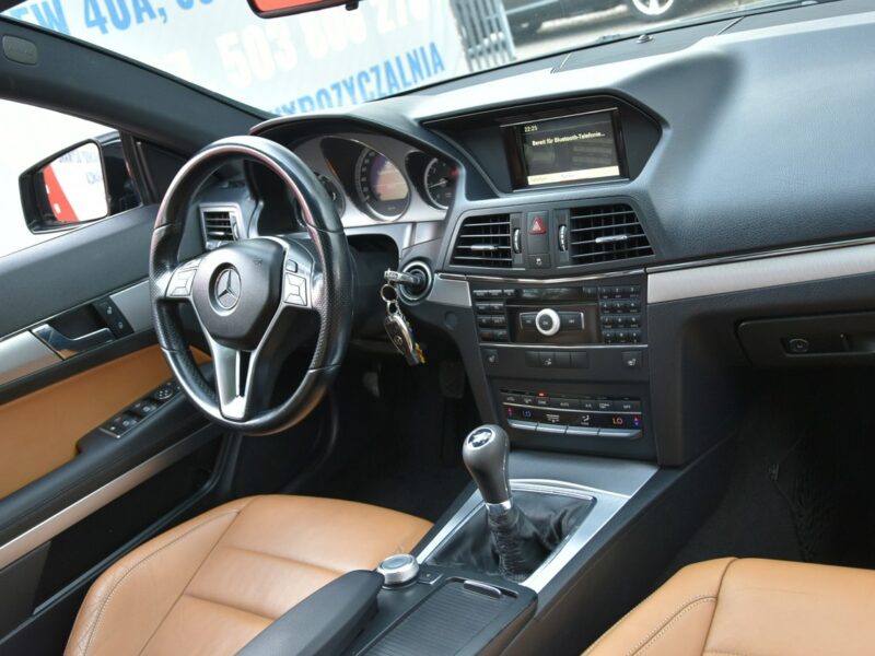 Mercedes E 250 E 250CDi Coupe 2.2 CDi 204KM Manual 2010r. Skóra Xenon NAVi Panorama W212 (2009-)
