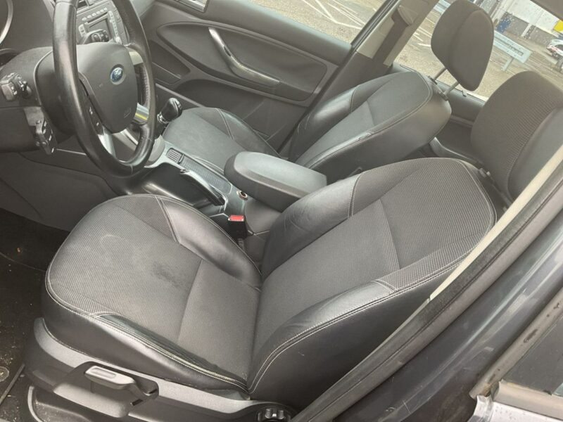 Ford C-Max Titanium,szyberdach,czujniki,nawigacja,drugie koła,podg. szyba czołowa I (2003-2010)