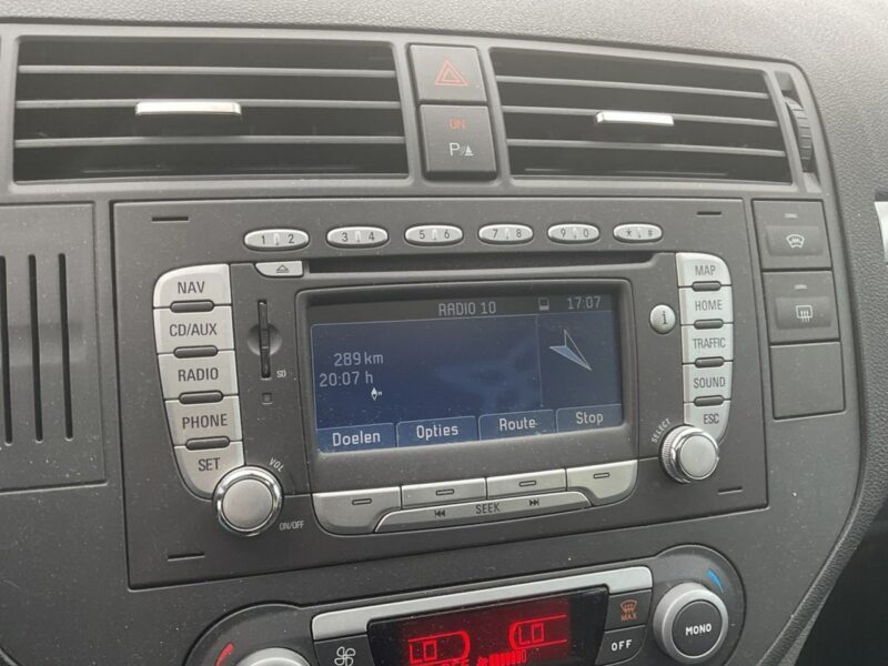 Ford C-Max Titanium,szyberdach,czujniki,nawigacja,drugie koła,podg. szyba czołowa I (2003-2010)