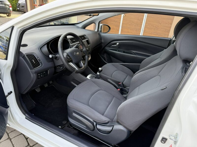 Kia Rio Rej. 01/2014 1,2 85KM Klimatyzacja Serwis 1Właściciel III (2011-)