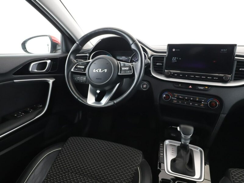 Kia XCeed PHEV navi kamera tempomat LED półskóra
