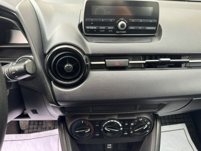 Mazda 2 Pisemna Gwarancja 12 miesięcy III (2015-)