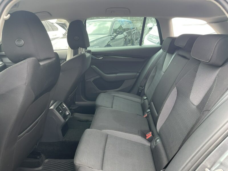 Škoda Octavia mHev Automat Climatronic Style IV (2020-)
