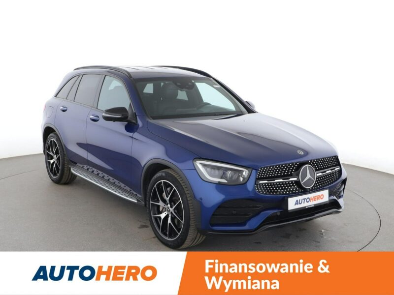 Mercedes GLC 300 4x4 automat full LED skóra navi virtual cocpit kamery 360 el. klapa