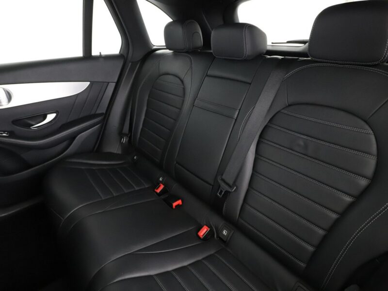 Mercedes GLC 300 4x4 automat full LED skóra navi virtual cocpit kamery 360 el. klapa
