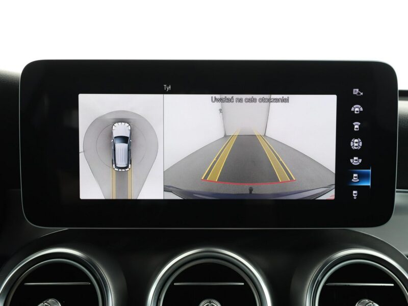 Mercedes GLC 300 4x4 automat full LED skóra navi virtual cocpit kamery 360 el. klapa