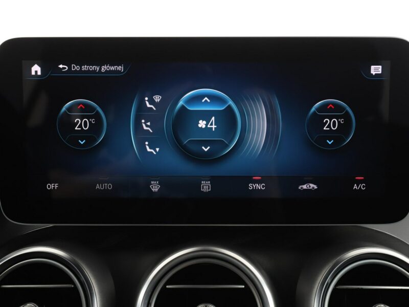 Mercedes GLC 300 4x4 automat full LED skóra navi virtual cocpit kamery 360 el. klapa