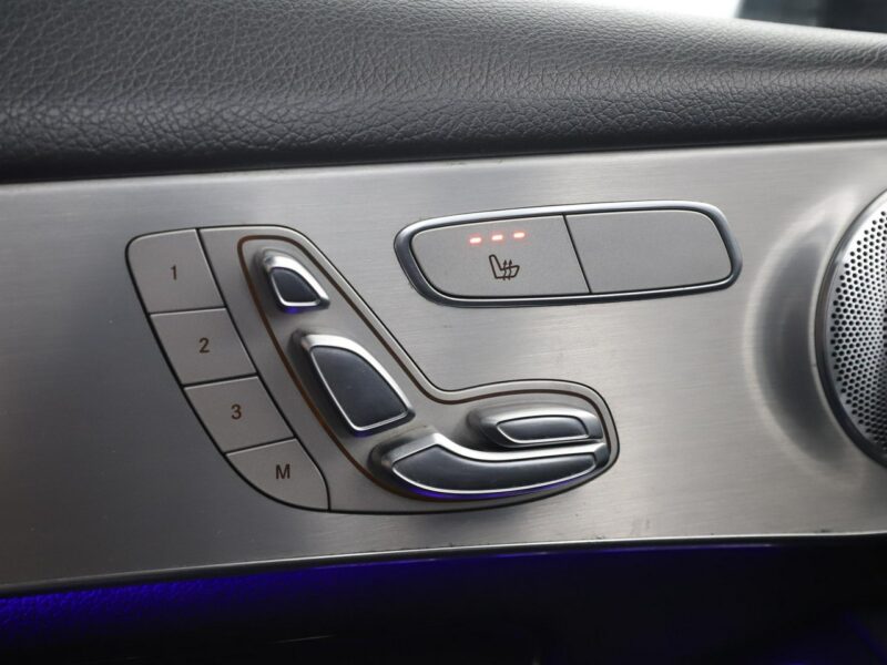 Mercedes GLC 300 4x4 automat full LED skóra navi virtual cocpit kamery 360 el. klapa
