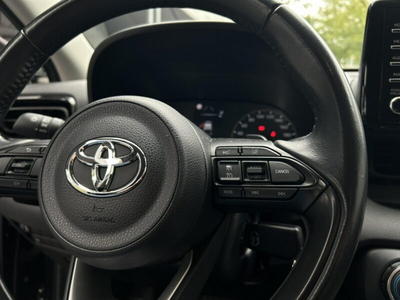Toyota Yaris 1,5 VVTi 125KM CVT COMFORT, salon Polska, gwarancja III (2011-2019)