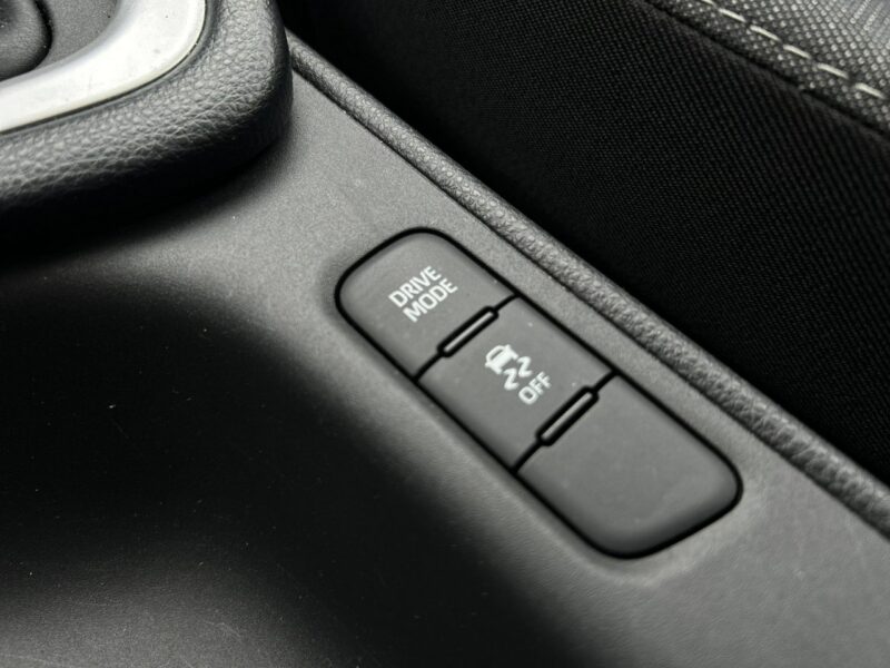 Toyota Yaris 1,5 VVTi 125KM CVT COMFORT, salon Polska, gwarancja III (2011-2019)
