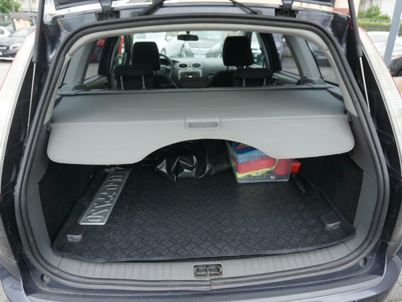 Ford Focus polski salon, Mk2 (2004-2011)