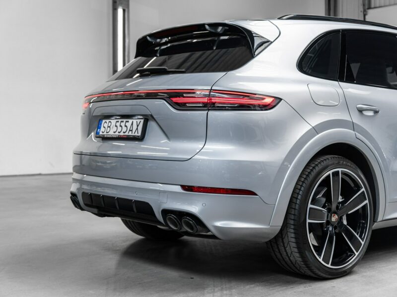 Porsche Cayenne E-Hybrid 462KM. Konfiguracja na 712 tys. zł. Gwarancja do 01.2026. III(2017-)
