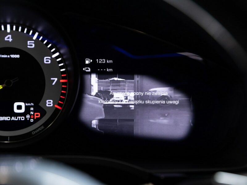 Porsche Cayenne E-Hybrid 462KM. Konfiguracja na 712 tys. zł. Gwarancja do 01.2026. III(2017-)