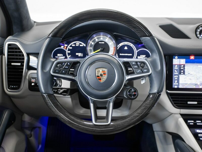 Porsche Cayenne E-Hybrid 462KM. Konfiguracja na 712 tys. zł. Gwarancja do 01.2026. III(2017-)