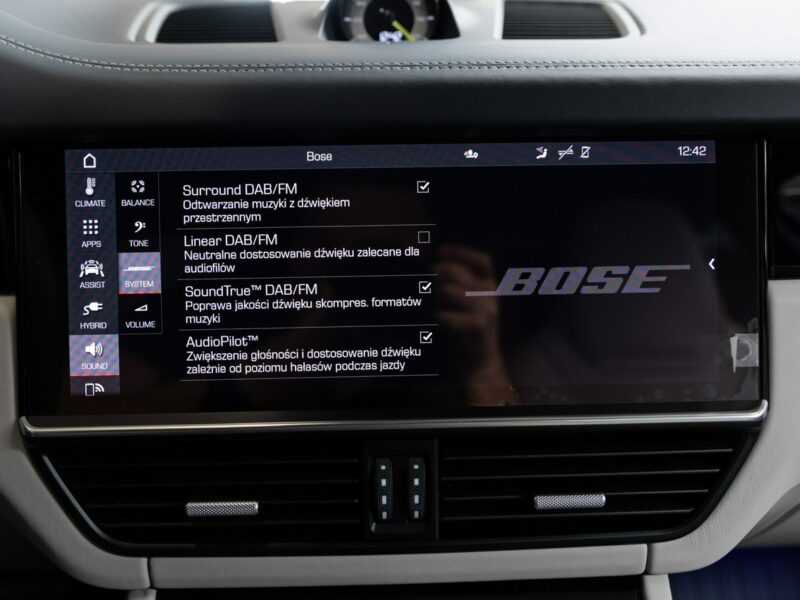 Porsche Cayenne E-Hybrid 462KM. Konfiguracja na 712 tys. zł. Gwarancja do 01.2026. III(2017-)