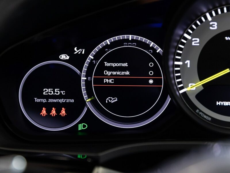 Porsche Cayenne E-Hybrid 462KM. Konfiguracja na 712 tys. zł. Gwarancja do 01.2026. III(2017-)