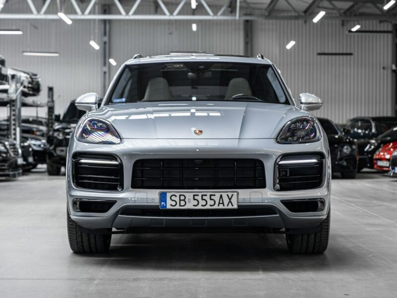 Porsche Cayenne E-Hybrid 462KM. Konfiguracja na 712 tys. zł. Gwarancja do 01.2026. III(2017-)