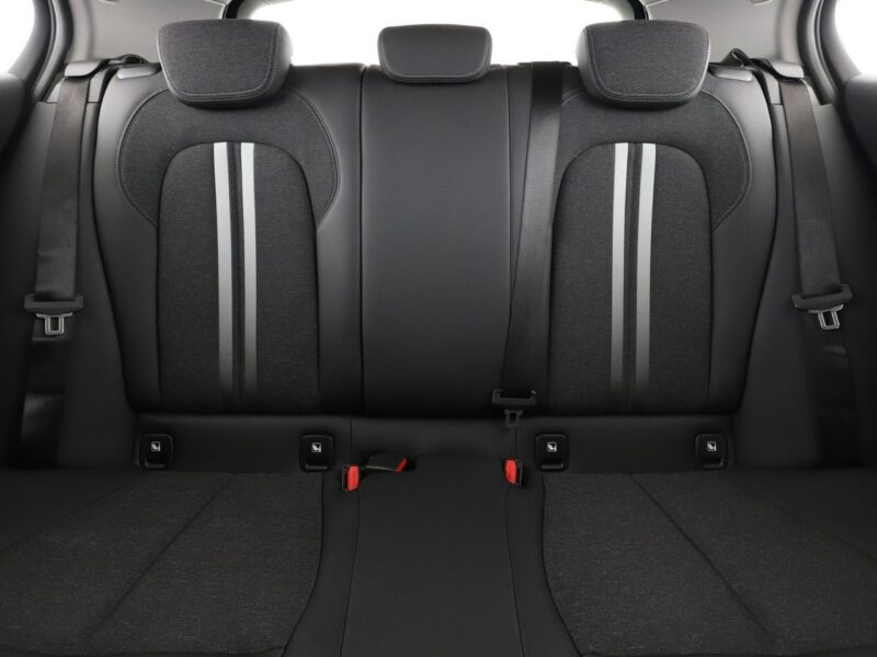 BMW 120 xDrive automat 190KM PDC-kamera navi LED tempomat F40 (2019-)
