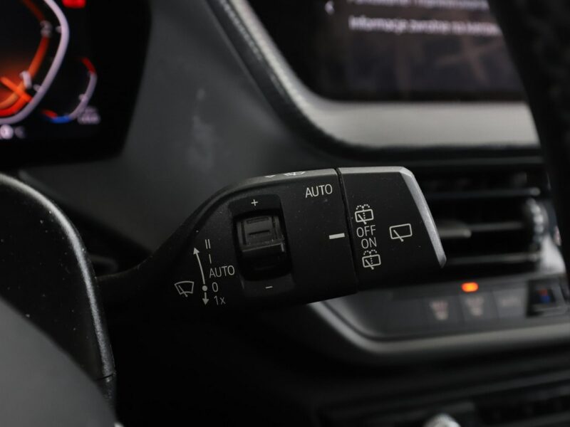 BMW 120 xDrive automat 190KM PDC-kamera navi LED tempomat F40 (2019-)