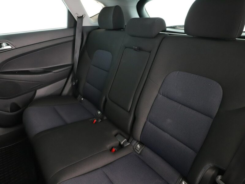 Hyundai Tucson klima auto multifunkcja czujniki parkowania III (2015-2020)