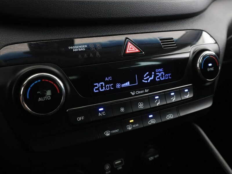 Hyundai Tucson klima auto multifunkcja czujniki parkowania III (2015-2020)