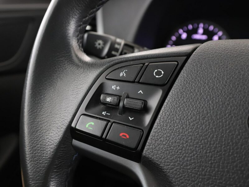 Hyundai Tucson klima auto multifunkcja czujniki parkowania III (2015-2020)