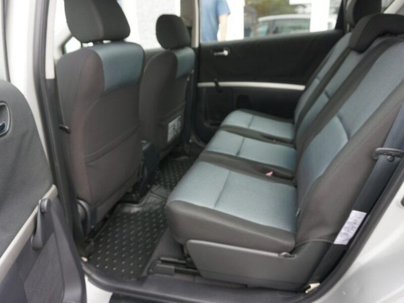 Toyota Corolla Verso polski, salon II (2001-2006)