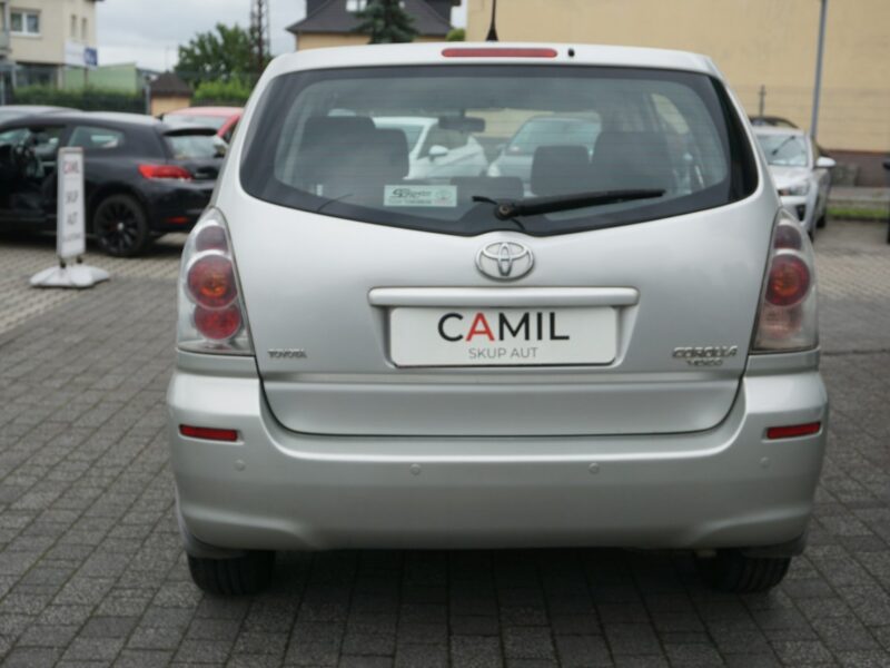 Toyota Corolla Verso polski, salon II (2001-2006)