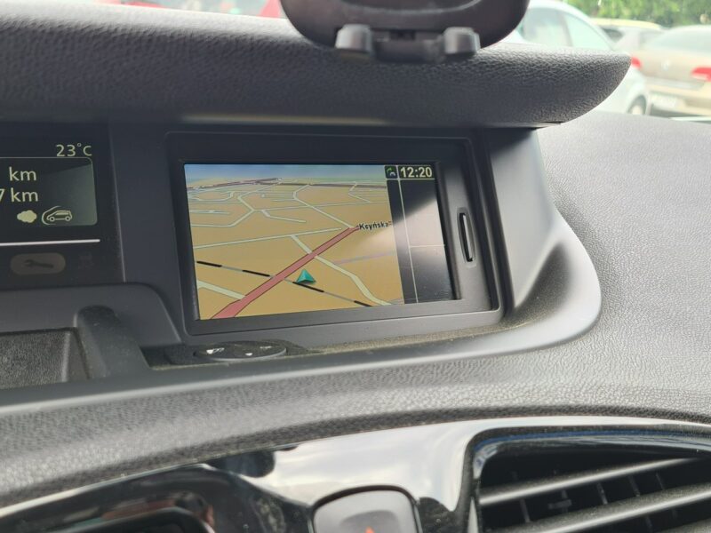 Renault Scenic BOSE Navi Kamera 2xPDC Wolne Ręce Półskóry Klimatronik Asystent Pasa III (2009-2016)