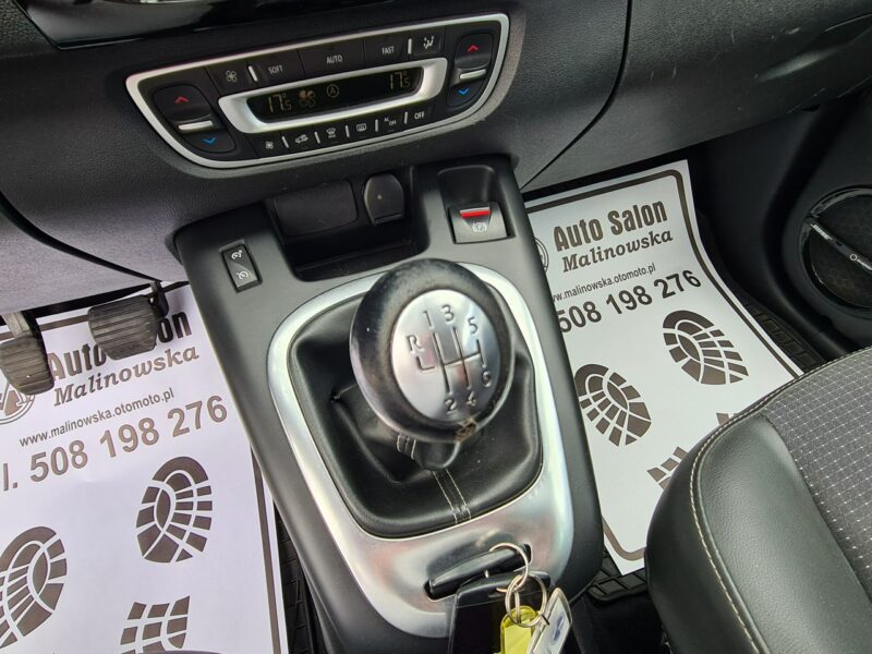 Renault Scenic BOSE Navi Kamera 2xPDC Wolne Ręce Półskóry Klimatronik Asystent Pasa III (2009-2016)