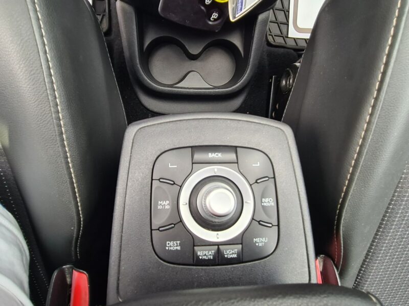 Renault Scenic BOSE Navi Kamera 2xPDC Wolne Ręce Półskóry Klimatronik Asystent Pasa III (2009-2016)
