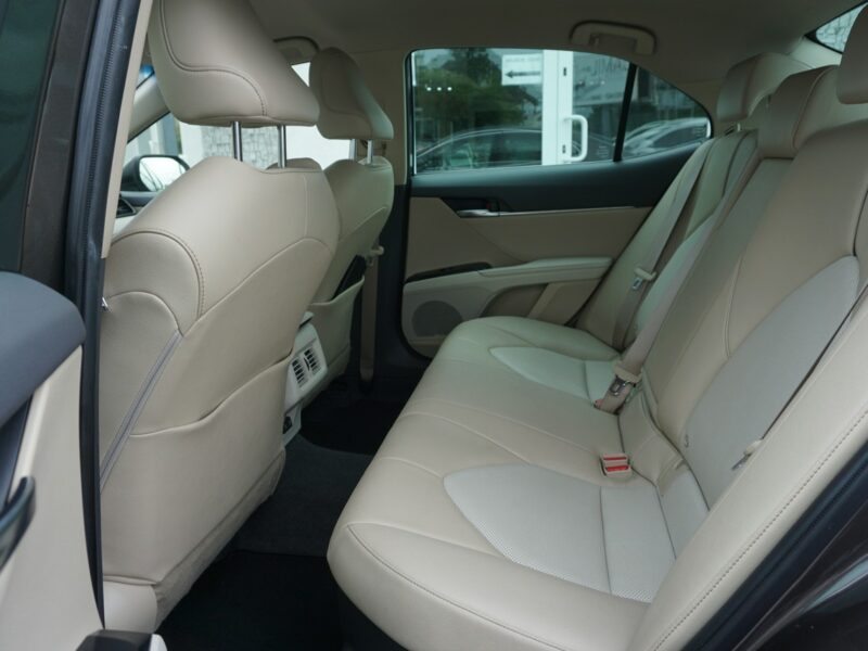Toyota Camry polski salon IX (2018-)