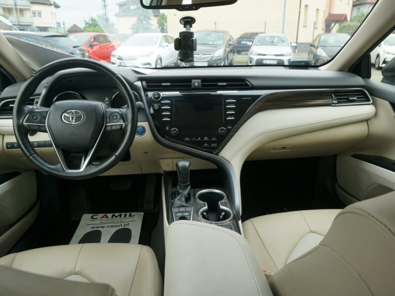 Toyota Camry polski salon IX (2018-)