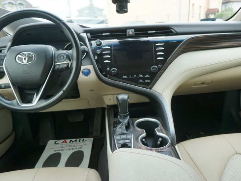 Toyota Camry polski salon IX (2018-)
