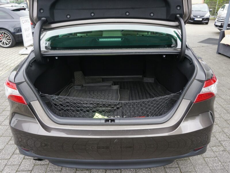Toyota Camry polski salon IX (2018-)