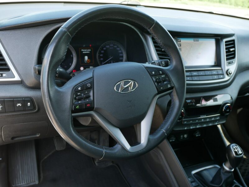 Hyundai Tucson 1.7 CRDI 115KM Eu6 -Panorama -Navi -Grzane fotele -Bardzo zadbany III (2015-2020)