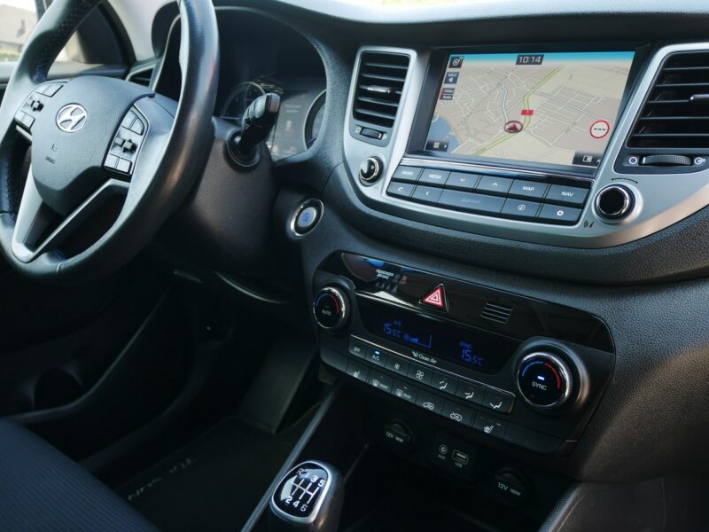 Hyundai Tucson 1.7 CRDI 115KM Eu6 -Panorama -Navi -Grzane fotele -Bardzo zadbany III (2015-2020)
