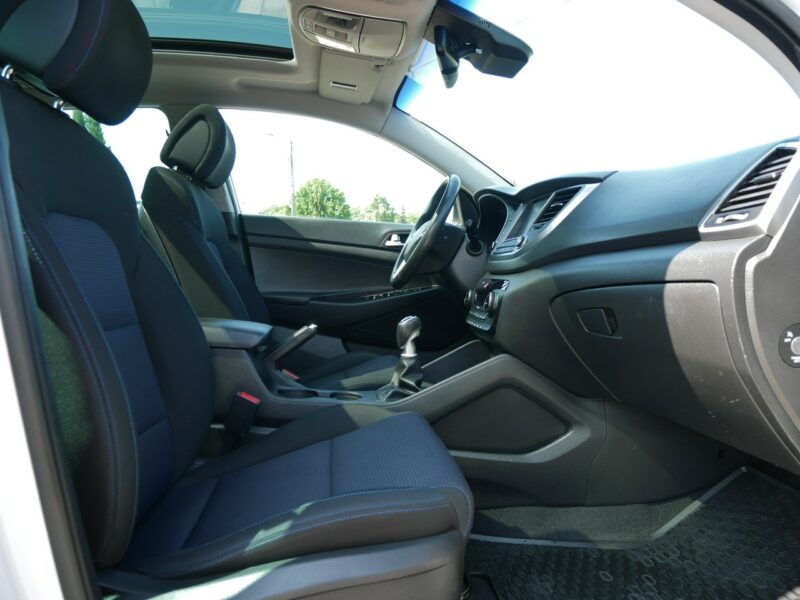 Hyundai Tucson 1.7 CRDI 115KM Eu6 -Panorama -Navi -Grzane fotele -Bardzo zadbany III (2015-2020)