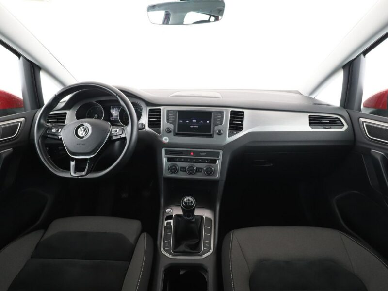 Volkswagen Golf Sportsvan navi klima auto grzane fotele czujniki parkowania hak I (2014-)