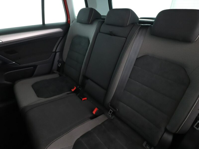 Volkswagen Golf Sportsvan navi klima auto grzane fotele czujniki parkowania hak I (2014-)