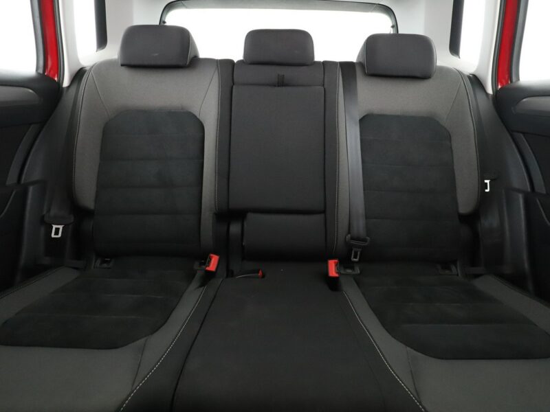 Volkswagen Golf Sportsvan navi klima auto grzane fotele czujniki parkowania hak I (2014-)