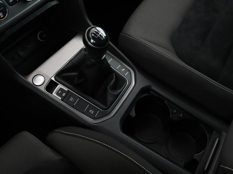 Volkswagen Golf Sportsvan navi klima auto grzane fotele czujniki parkowania hak I (2014-)